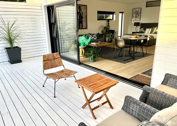Stroll To Scarborough Beach, Rooibokkie Studio 1